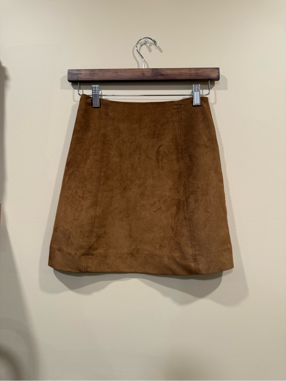 Babaton Aritzia Skirt